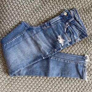 American Eagle Outfitters Women's Distressed Blue Skinny Jeans
